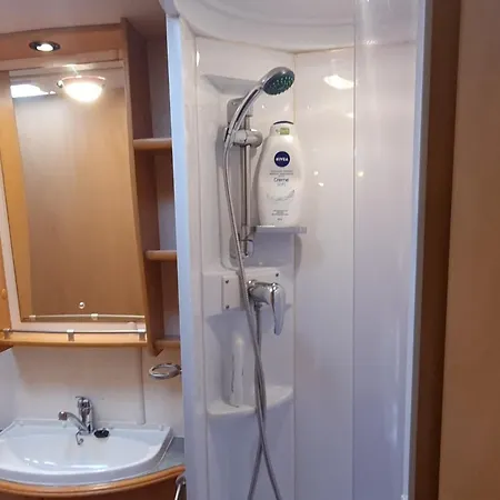 Caravan On The Shkodër