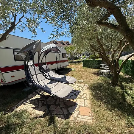 Caravan On The *
